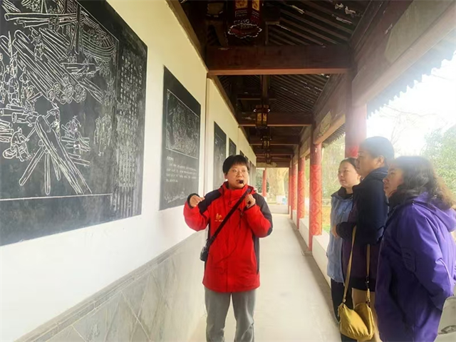 湛藍(lán)蘇體 | 非遺廉韻 匠心筑夢(mèng) 蘇體實(shí)業(yè)公司開展廉潔文化主題教育實(shí)踐活動(dòng)